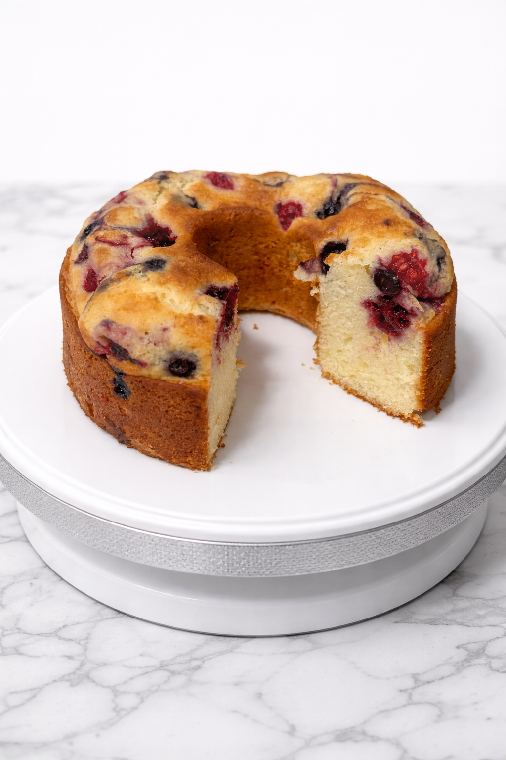 Lemon-Berry Cake